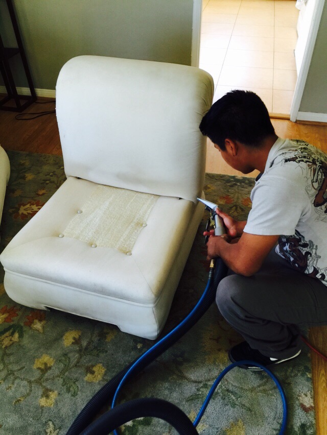 Things you should know when cleaning your sofa